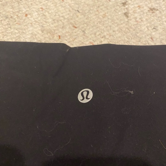 Black align Lululemon leggings size 4 - Picture 3 of 3